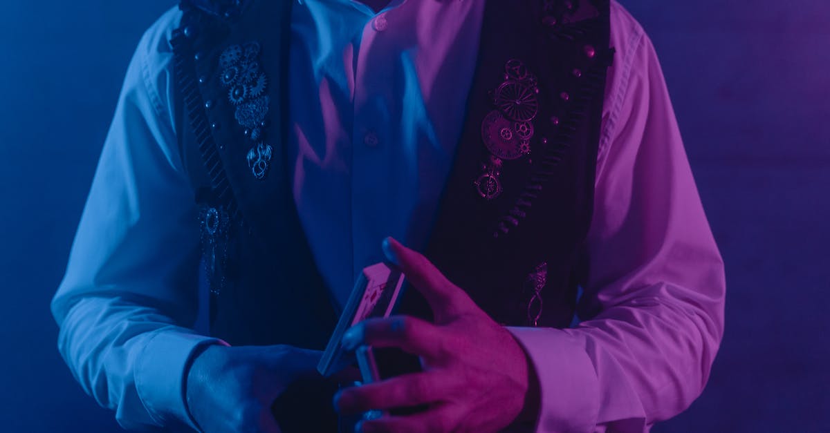 What cards from MTG: Origins are not in Magic Duels? - A Magician Holding Cards What cards from MTG: Origins are not in Magic Duels? - A Magician Holding Cards
