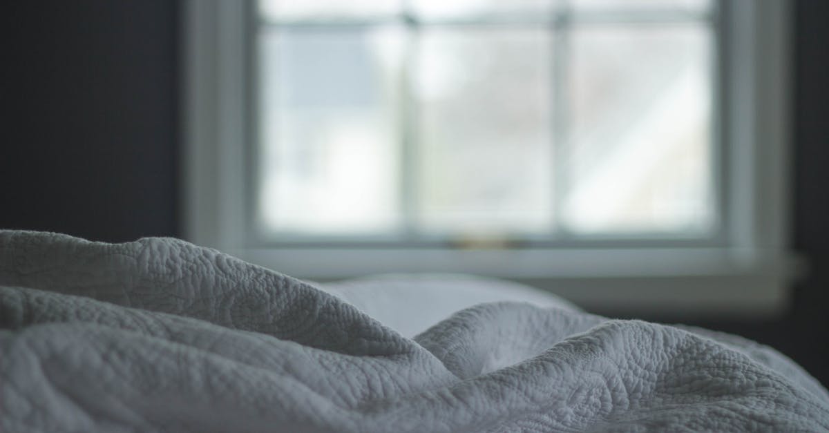 What command can let a player sleep in the morning? - White Bed Linen