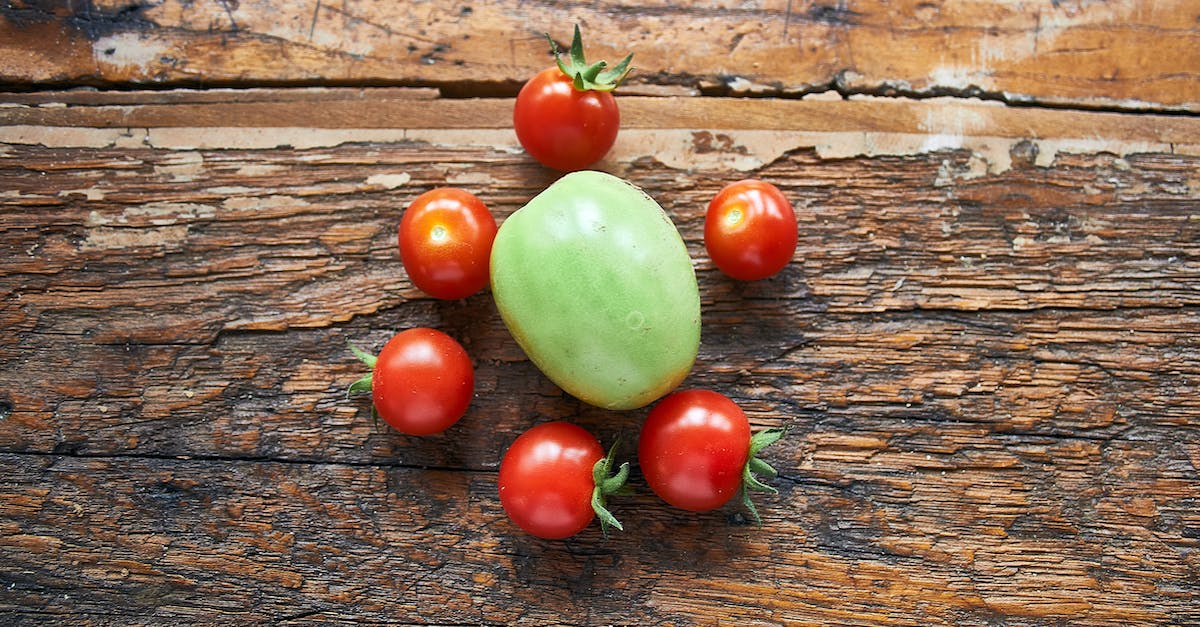 What do the red and yellow areas for AoE spells mean? - Cherry Tomatoes around a Green Tomato