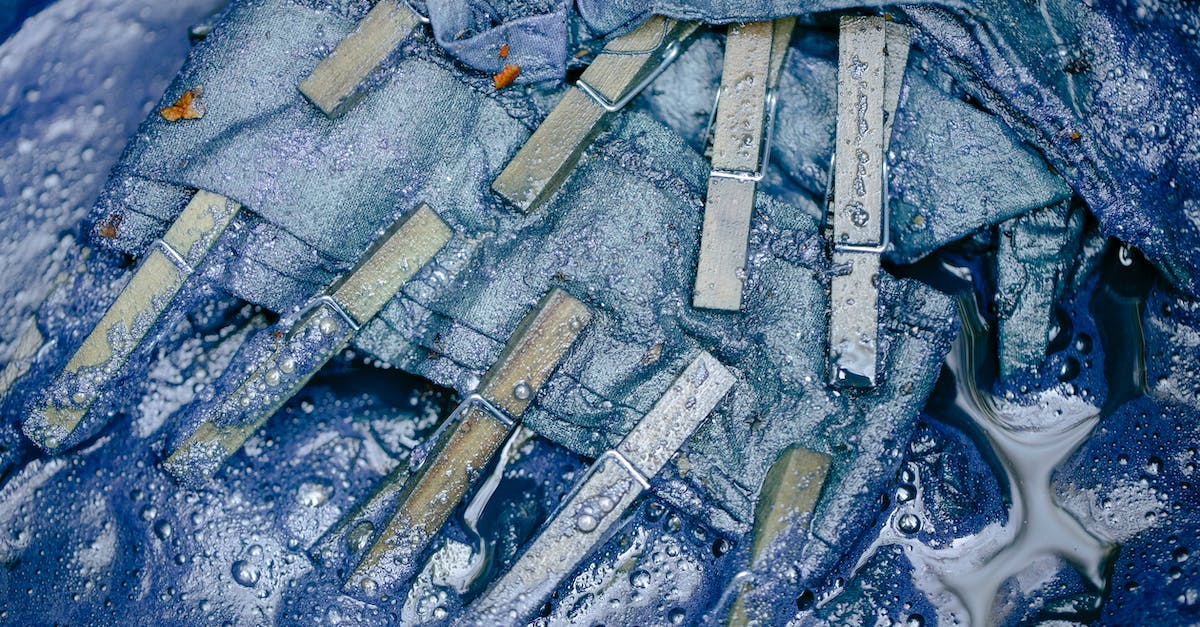 What does Blue Elixir do? - Gray and Black Textile With Gray Metal Tools What does Blue Elixir do? - Gray and Black Textile With Gray Metal Tools