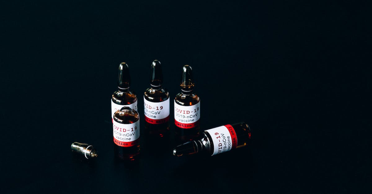 What does the ending to Dark Souls 2 mean? - Covid-19 Vaccines In Black Background