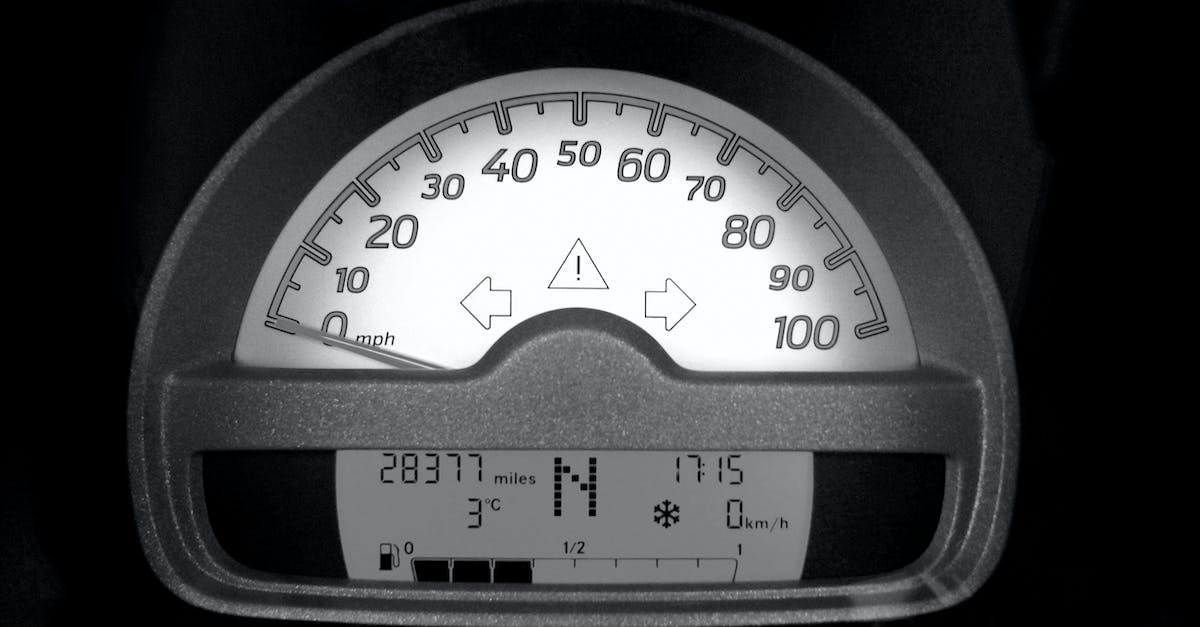 What does the largest number on the Heroes of the Storm scoreboard indicate? - Motorcycle Speedometer at 0 What does the largest number on the Heroes of the Storm scoreboard indicate? - Motorcycle Speedometer at 0