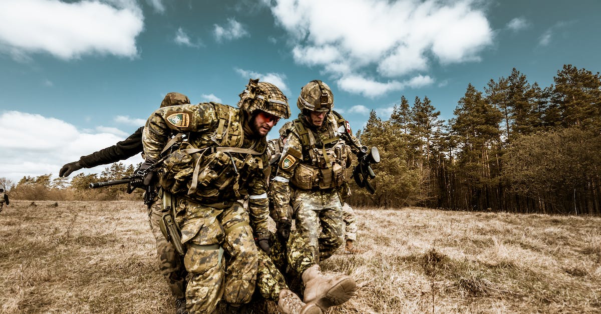 What does the "-1" mean on an injured soldier after a battle? - Soldiers in Action Saving a Brother