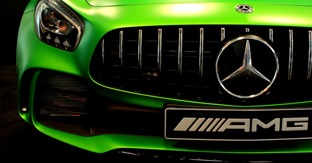 What does this green symbol mean? - Green Mercedes-benz Amg