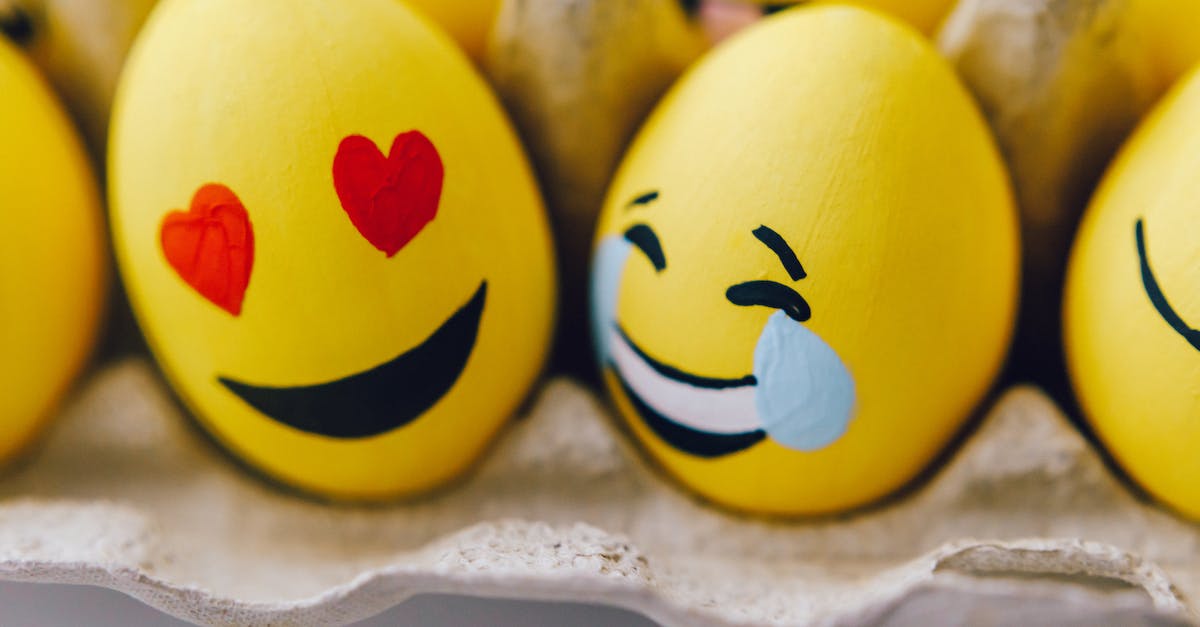 What Easter Eggs are in Hearthstone? - DIY Yellow Easter Eggs