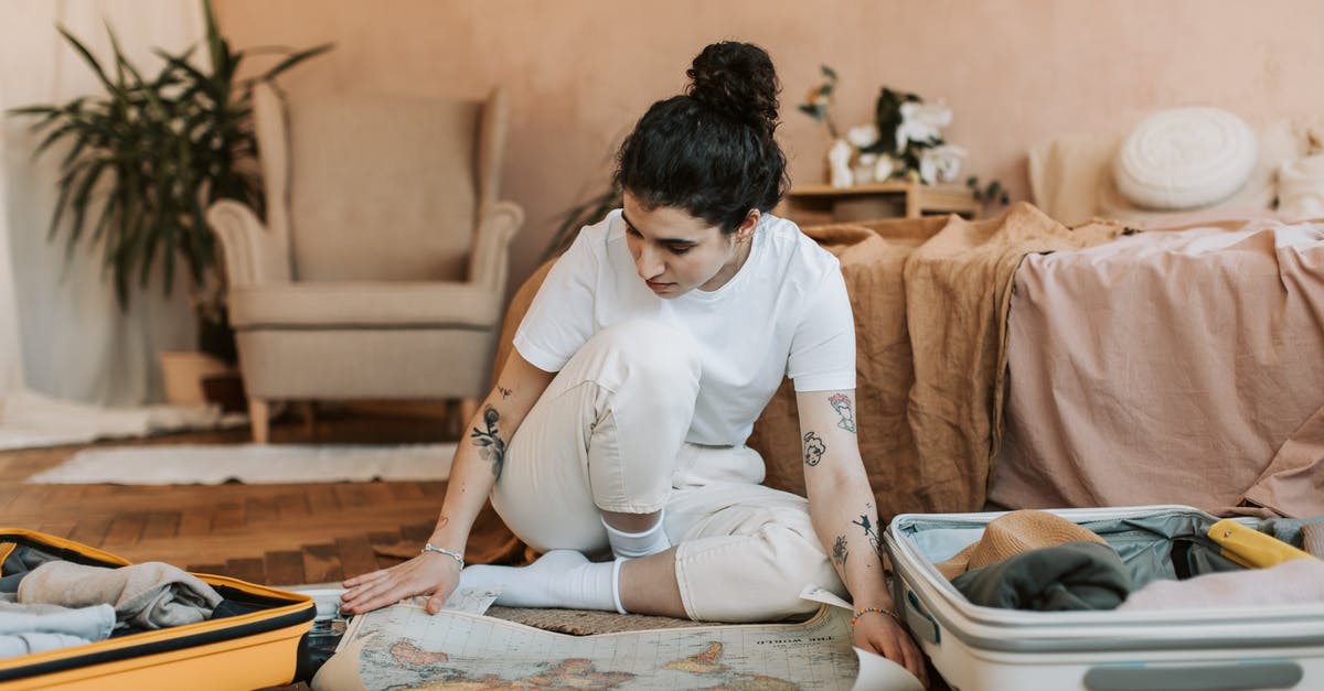What features does every map in Don't Starve have? - Beautiful Woman in White Shirt Sitting on Floor What features does every map in Don't Starve have? - Beautiful Woman in White Shirt Sitting on Floor