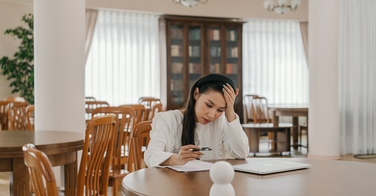 What happens when you're not online and the drafts start? - Free stock photo of beauty, breakfast, chair