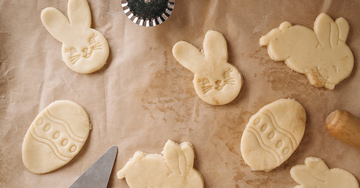 What is happening to my food in Banished? - White and Black Round Analog Watch