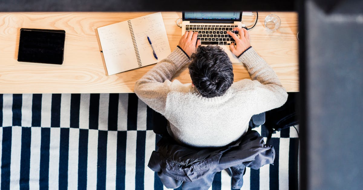 What is happening while I'm sitting at the load screen? [closed] - Beige Wooden Desk