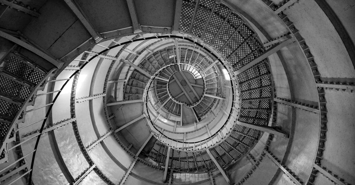 What is the best way to utilize a beacon for mining - Spiral staircase with metal railing inside beacon