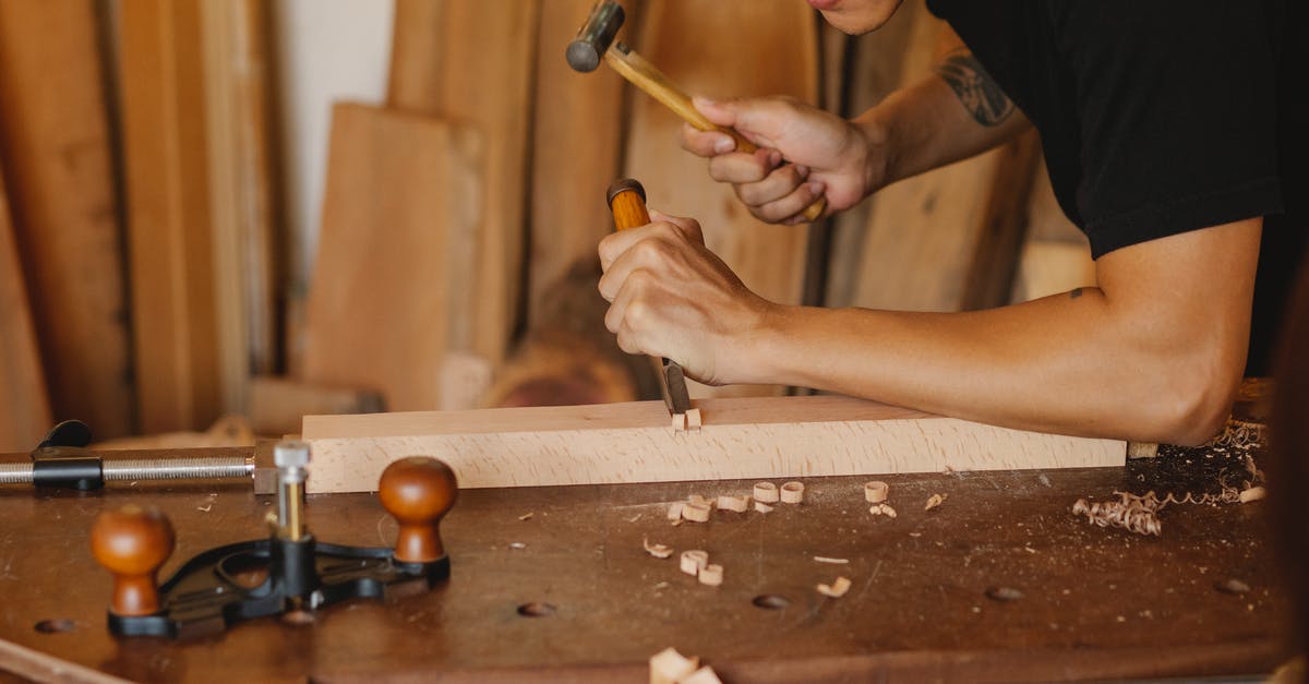 What is the difference between Weapon Accuracy and Critical Hit Accuracy? - Focused artisan making hole on plank with hammer and chisel What is the difference between Weapon Accuracy and Critical Hit Accuracy? - Focused artisan making hole on plank with hammer and chisel