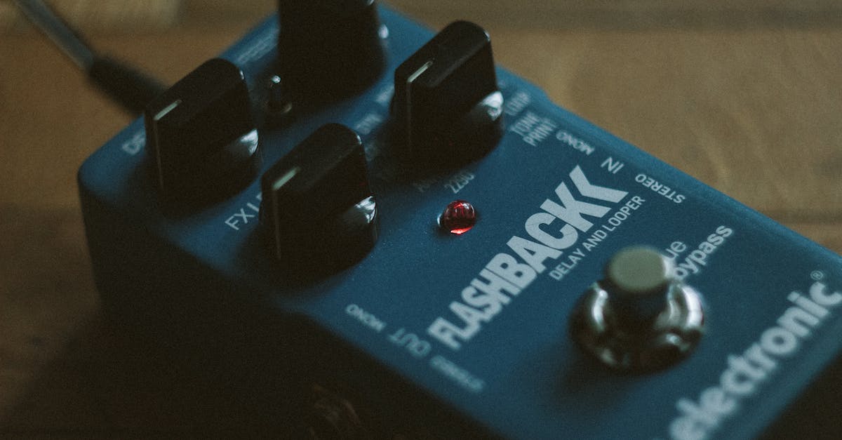 What is the effect of equipment position? - Blue Flashback Guitar Effect What is the effect of equipment position? - Blue Flashback Guitar Effect
