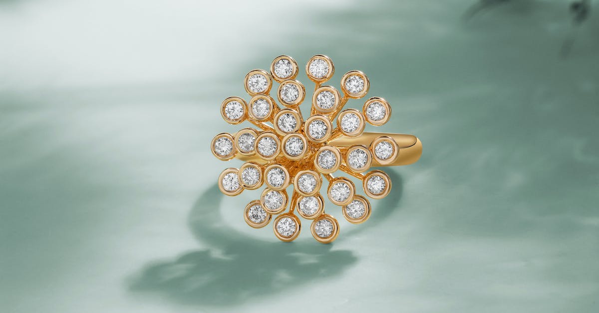 What is the maximum amount of diamonds in one vein? - Brown Wooden Round Ornaments on White Surface What is the maximum amount of diamonds in one vein? - Brown Wooden Round Ornaments on White Surface
