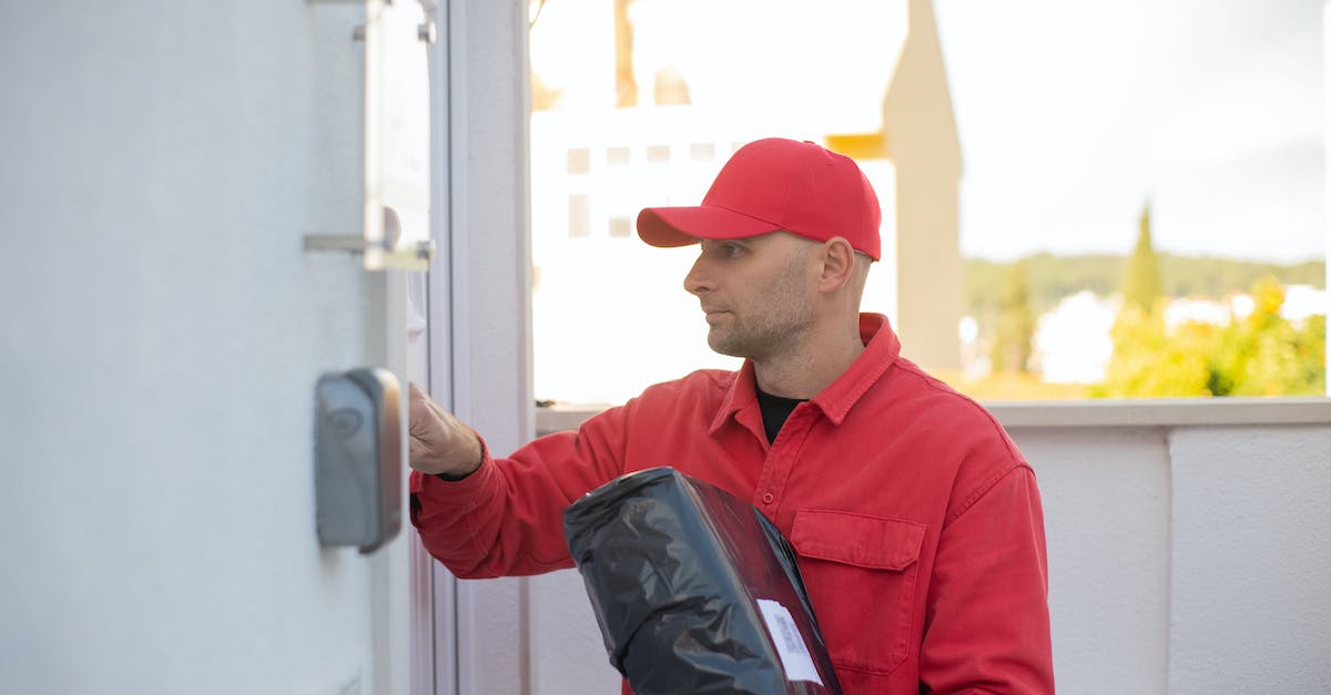 What is the order of ringing the bells for the quest Buried Secrets? [duplicate] - Photo of a Delivery Man with a Red Cap Ringing a Doorbell