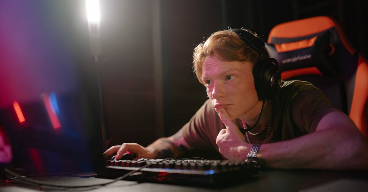 What is this PC game in this youtube video? - Woman in Brown Shirt Using Computer