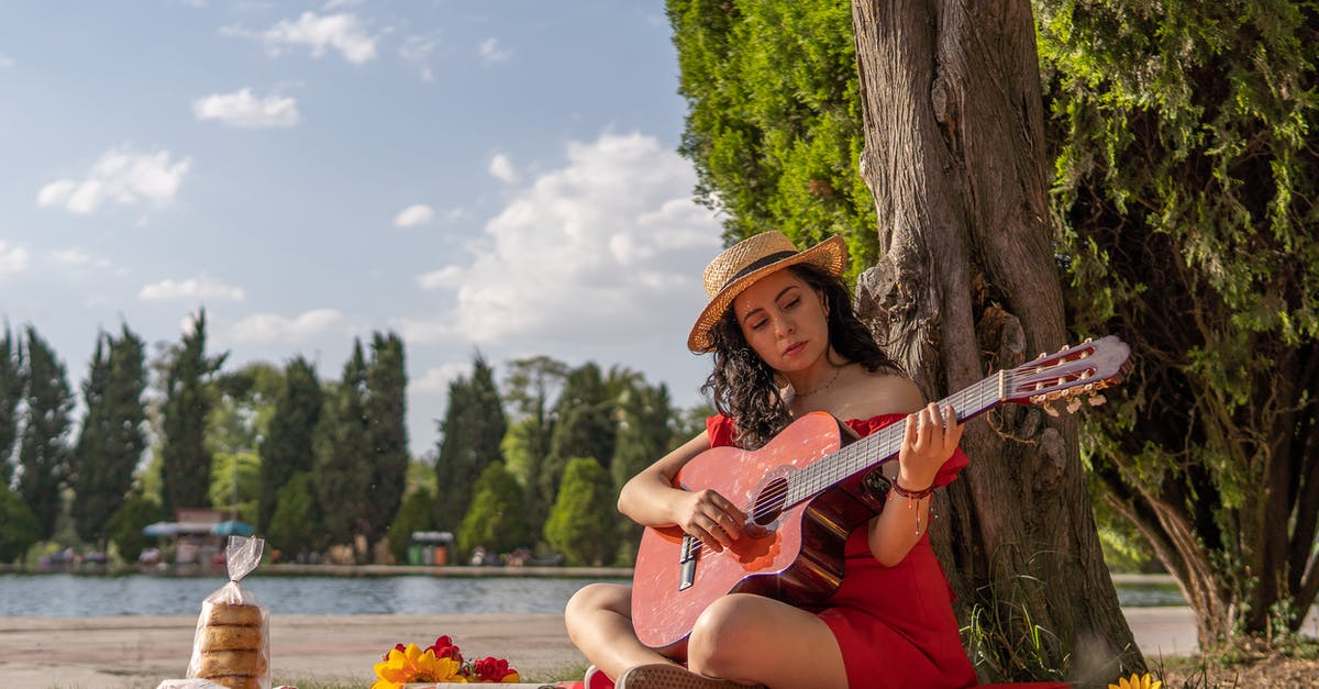 What makes the extra music layer start playing in Mario Kart 7? - Chica con Guitarra