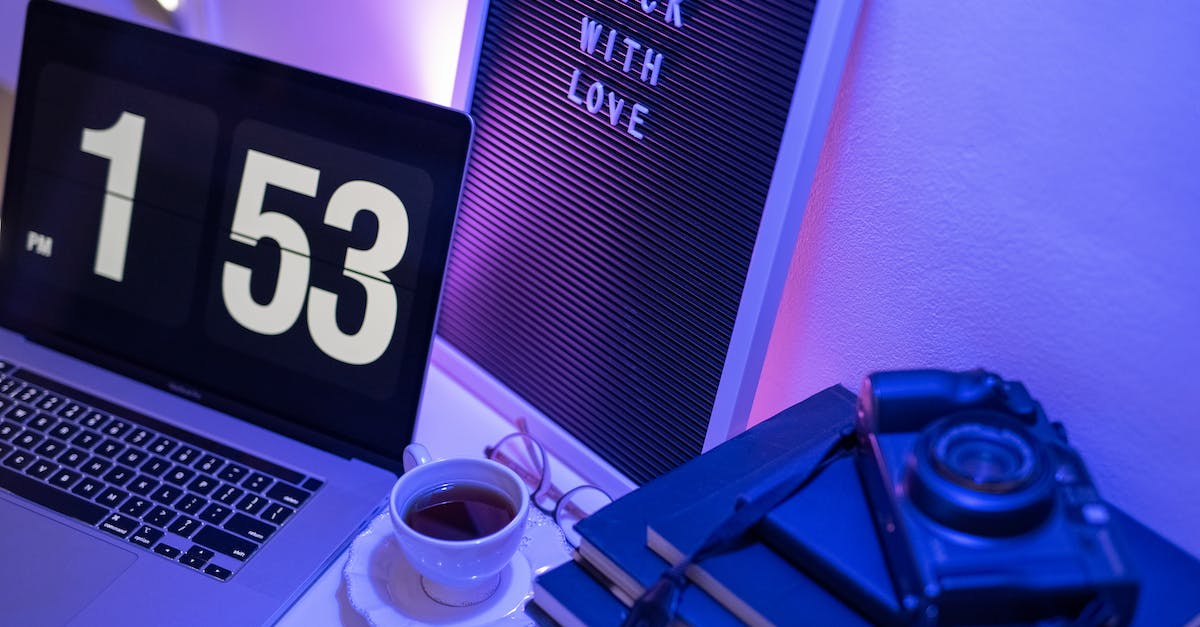 What "stealth abilities" does the Papavero Stealth Edition have? - A Laptop beside a Frame What "stealth abilities" does the Papavero Stealth Edition have? - A Laptop beside a Frame