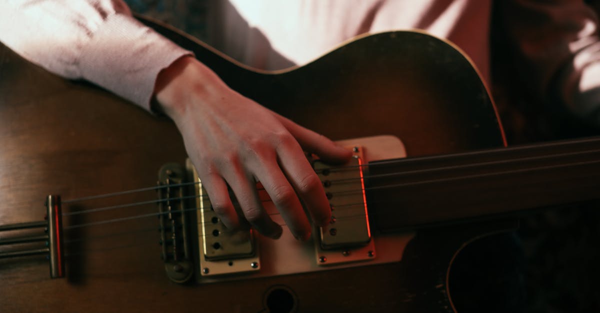 What to see before playing Dragon Age:Inquisition - Person Playing Brown and Black Electric Guitar What to see before playing Dragon Age:Inquisition - Person Playing Brown and Black Electric Guitar