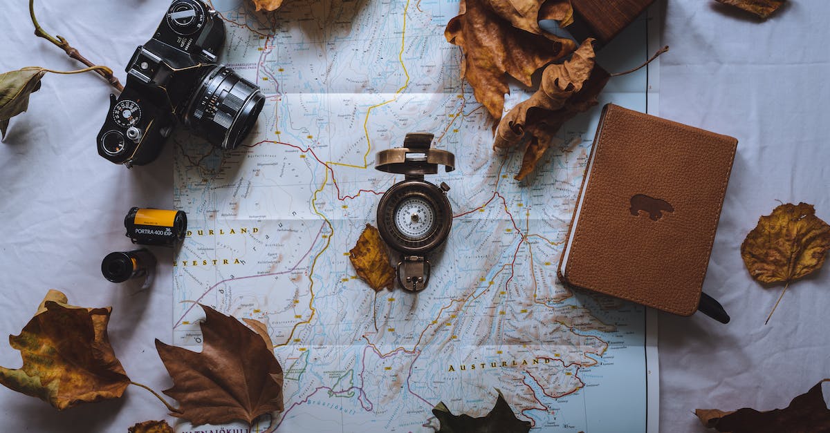 What were the two scavenge maps removed from left4dead 2? - Compass on Top of Maps