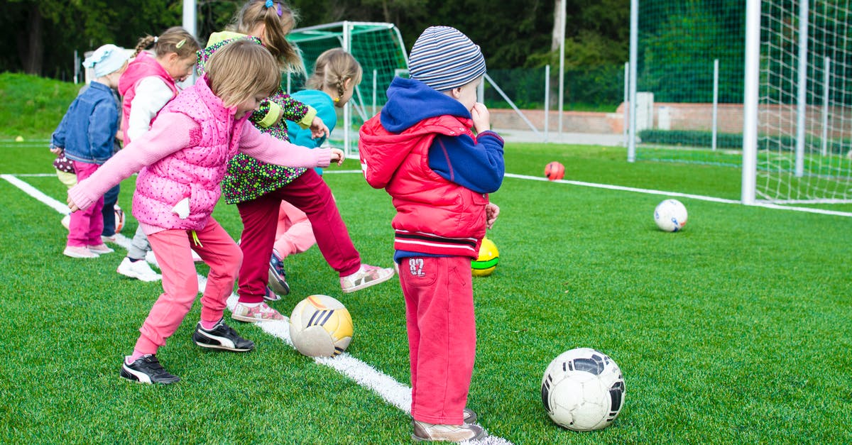 When are Dive Balls extra effective? - Toddler Playing Soccer When are Dive Balls extra effective? - Toddler Playing Soccer