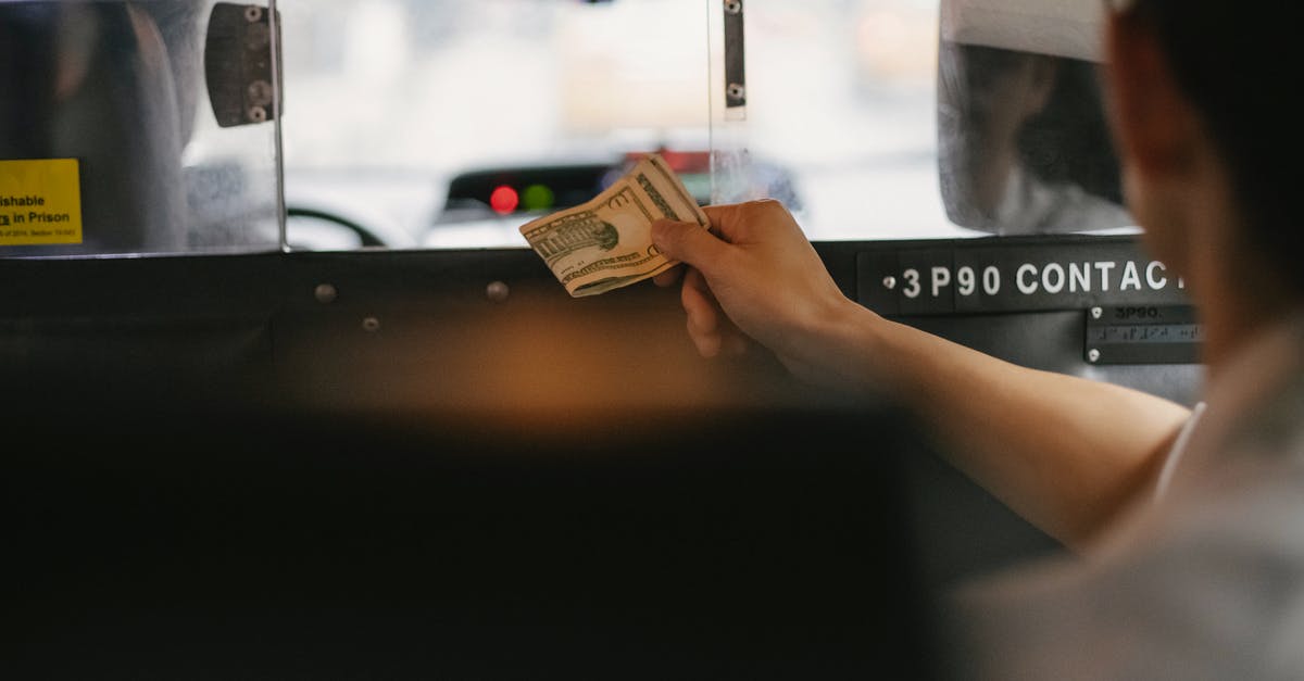 When does dashing through shots actually work? - Customer paying for taxi service in dollars When does dashing through shots actually work? - Customer paying for taxi service in dollars