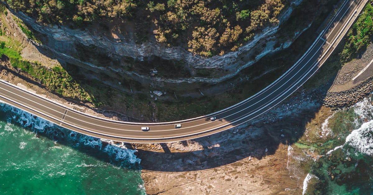 Where are the cliffs for Sagani's quest The Long Hunt? - Top View of Asphalt Road