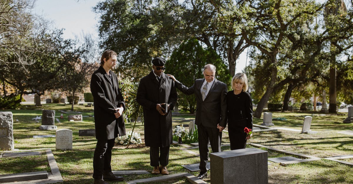 Where is the Crestfallen Saulden's grave? - Free stock photo of bereavement, cemetery, depression Where is the Crestfallen Saulden's grave? - Free stock photo of bereavement, cemetery, depression