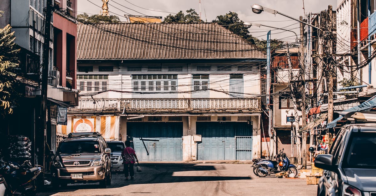 Where is the file Elite Dangerous stores the controls? - White Painted House