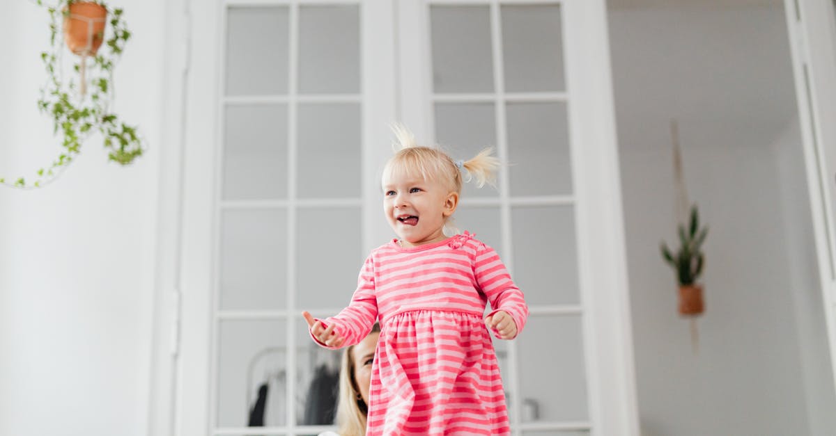 Which pots should I use to maximize my buffs? - Smiling Blond Girl