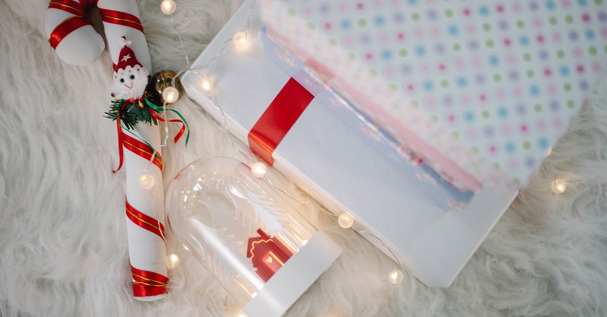 Which Skins give a small advantage? - Top view of colorful Christmas present boxes and decorations placed on soft white carpet Which Skins give a small advantage? - Top view of colorful Christmas present boxes and decorations placed on soft white carpet