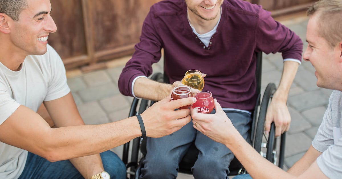 Which WoW class/spec has the best mobility for questing and solo'ing low level dungeons - Three Guys Having a Toast