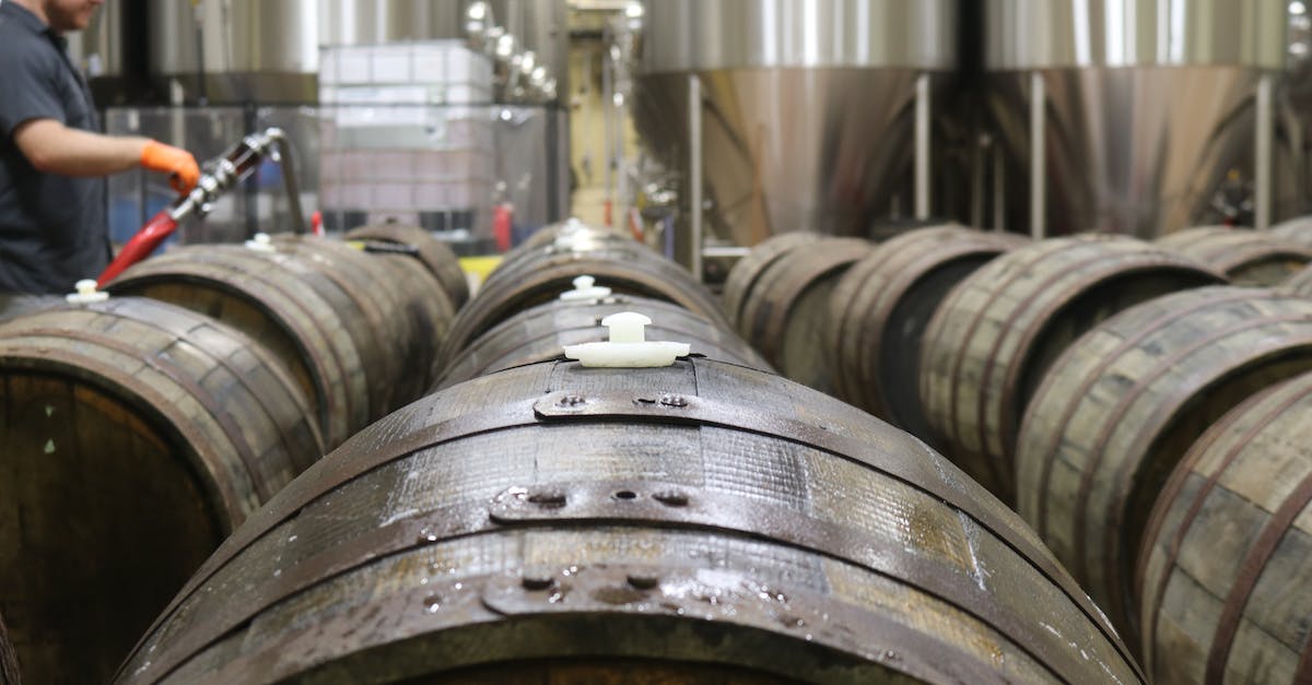 Why are my Kethane tanks not filling? - Brown Wooden Barrel Lot