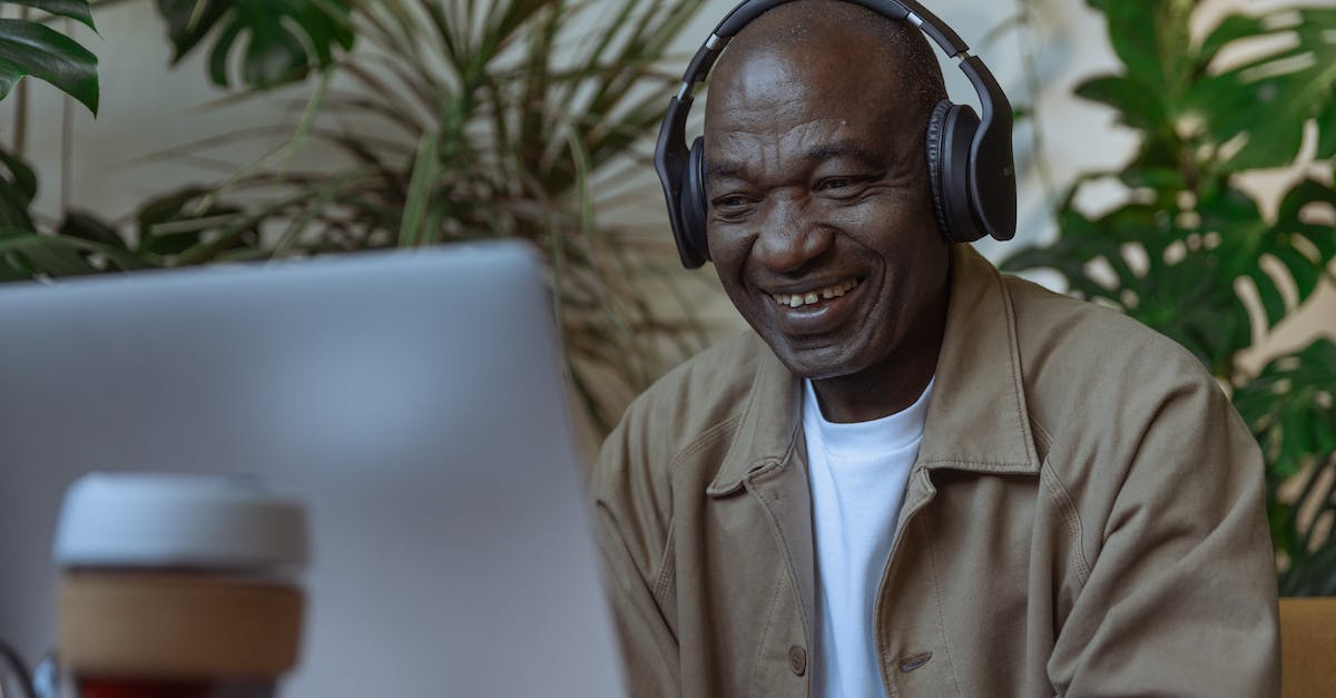 Why are my Wii Remotes being laggy and choppy? - Photo of an Old Man Looking at the Laptop Why are my Wii Remotes being laggy and choppy? - Photo of an Old Man Looking at the Laptop