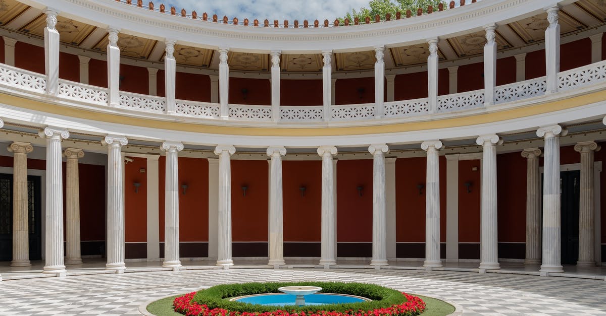 Why can't I mine the center of some larger ore pillars? - Fountain in Courtyard Why can't I mine the center of some larger ore pillars? - Fountain in Courtyard