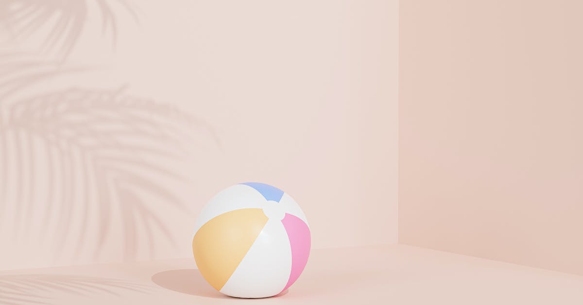 Why do some pros play in 4:3? - White Yellow and Blue Ball