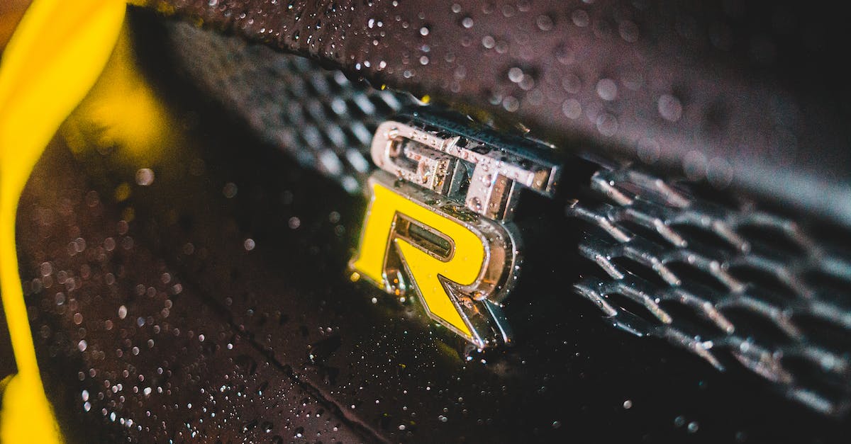 Why does stability drop whenever I get a new monarch? - Yellow detail on wet modern car Why does stability drop whenever I get a new monarch? - Yellow detail on wet modern car