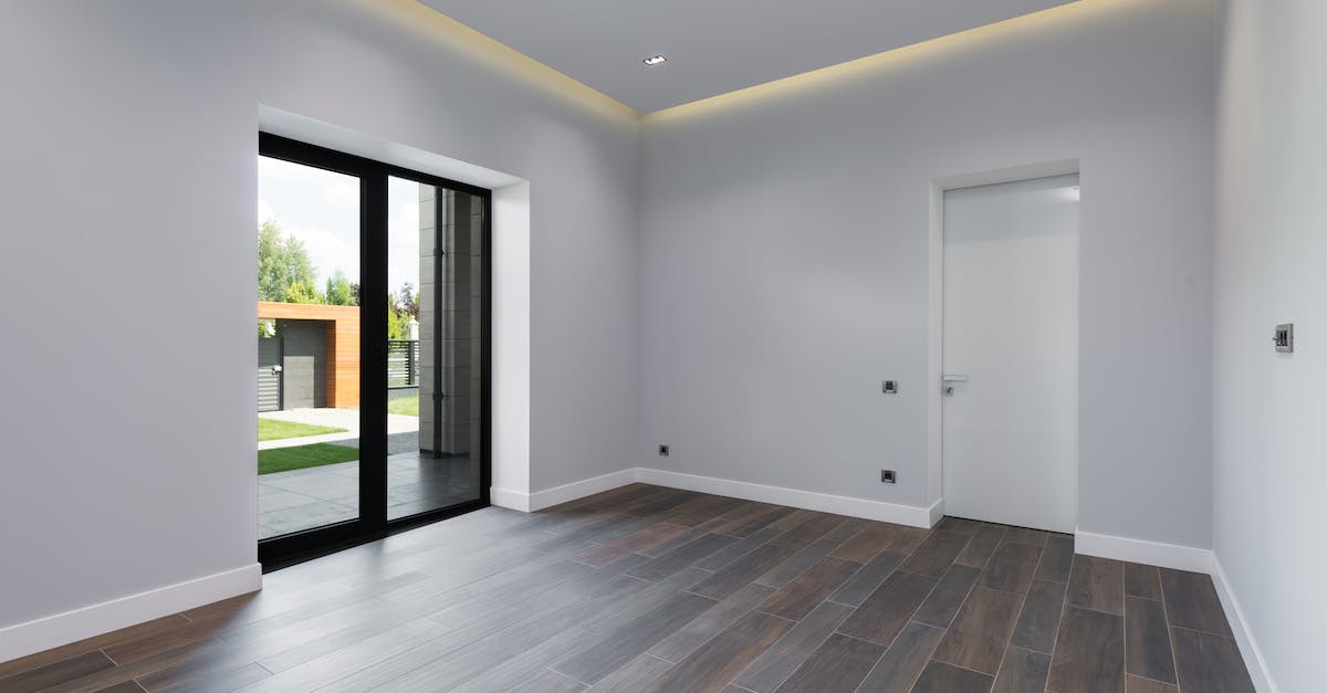 Why does stability drop whenever I get a new monarch? - Spacious modern hall with glass doors Why does stability drop whenever I get a new monarch? - Spacious modern hall with glass doors