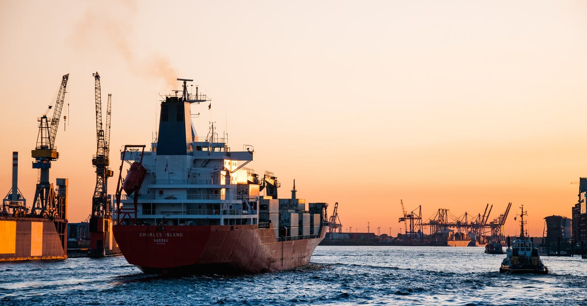 Why is the docking bay locked? - Photography of Ship Why is the docking bay locked? - Photography of Ship