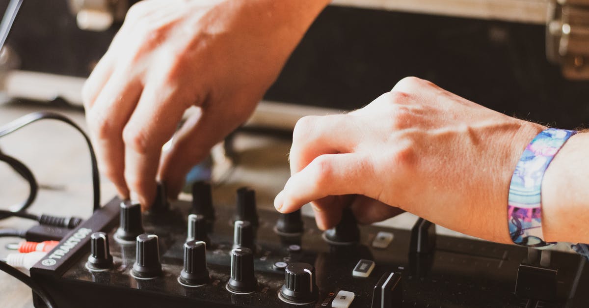 Why won't console commands work in CoD 4? - Dj making tune with musical equipment