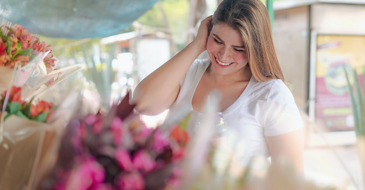 Why won't my minecart spawner spawn minecarts? - Woman in White Crew Neck T-shirt Smiling