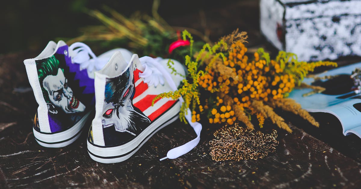 Will deleting the .minecraft folder and restarting the game affect stuff on multiplayer? - Unusual sneakers