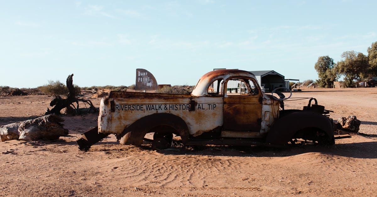 Will destroying a second empire title give independence to kingdoms? - Old rusty transport in desert under blue sky